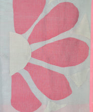 Load image into Gallery viewer, Light Pink Border Flower Jamdani Motif Saree With Blouse Piece