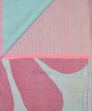 Load image into Gallery viewer, Light Pink Border Flower Jamdani Motif Saree With Blouse Piece