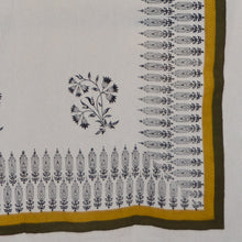 Load image into Gallery viewer, Leaves Border Printed Bedcover