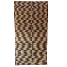 Load image into Gallery viewer, Black Geometric Design Madur Floor Mat