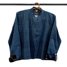 Load image into Gallery viewer, Eri Silk Bottle Green Collar Top