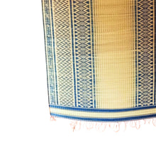 Load image into Gallery viewer, Green Zig Zag Border Madur