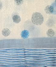 Load image into Gallery viewer, Moon Mist Dots Saree With Blouse Piece