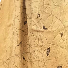 Load image into Gallery viewer, Abstract Leaves Kantha Stitched Stole