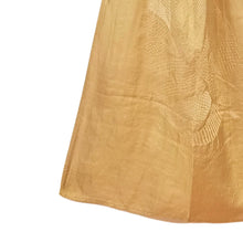 Load image into Gallery viewer, Wave Pattern Kantha Stitched Stole