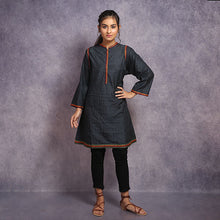 Load image into Gallery viewer, Kantha Embroidered Kurti