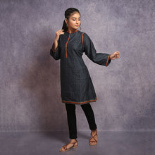 Load image into Gallery viewer, Kantha Embroidered Kurti