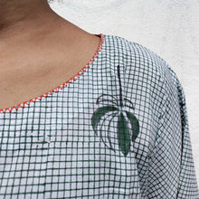 Load image into Gallery viewer, Cotton Kimono Sleeve Top Green