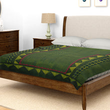 Load image into Gallery viewer, Geometric &amp; Stripes Border Bedcover
