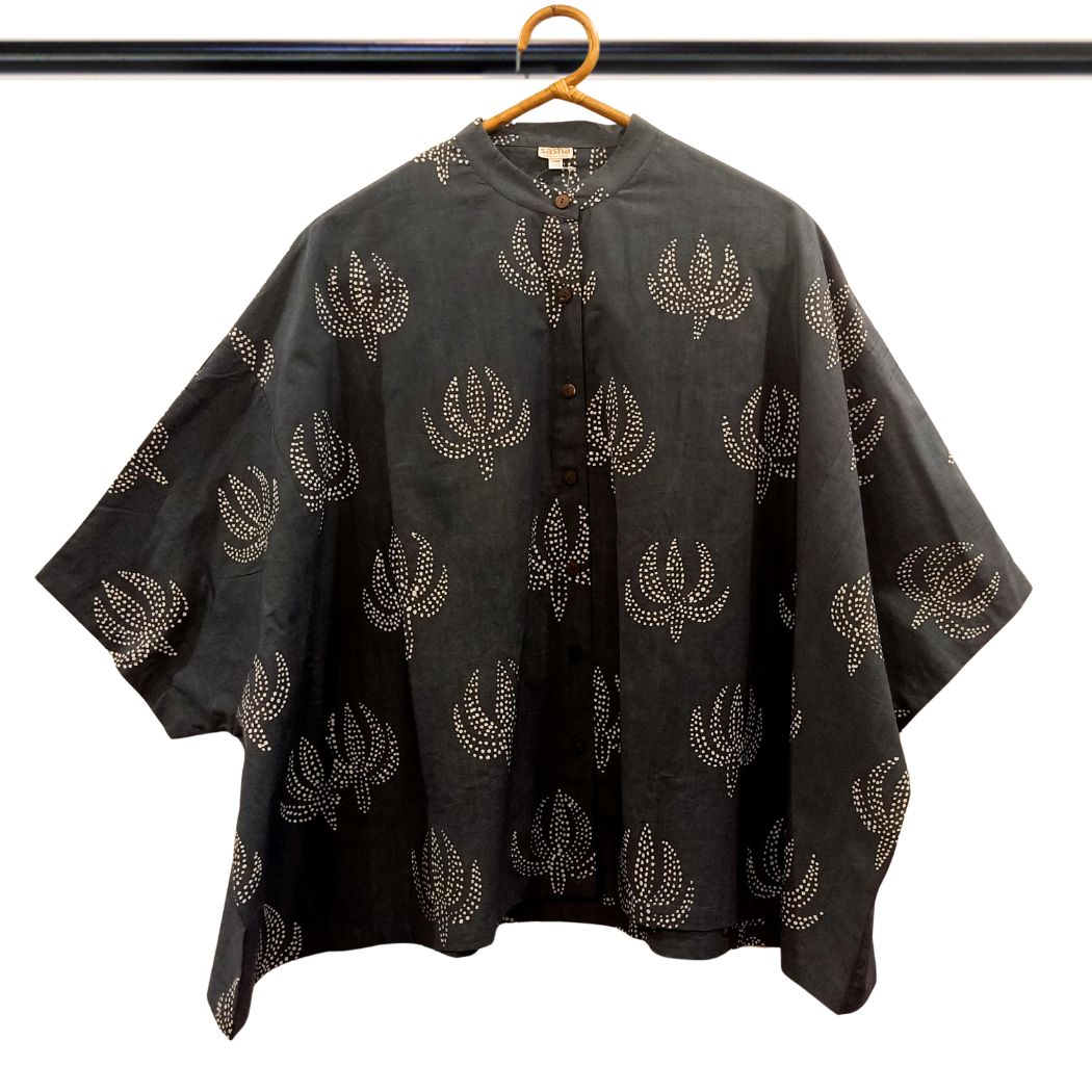 Green With White Lotus Dot Design Batik Over Size Top