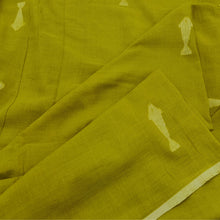 Load image into Gallery viewer, Pista Green Fish Motif Jamdani Fabric
