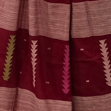 Load image into Gallery viewer, Red With Stripes Jamdani Motif Dupatta
