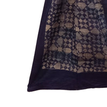 Load image into Gallery viewer, Tassar White &amp; Navy Blue Printed Stole
