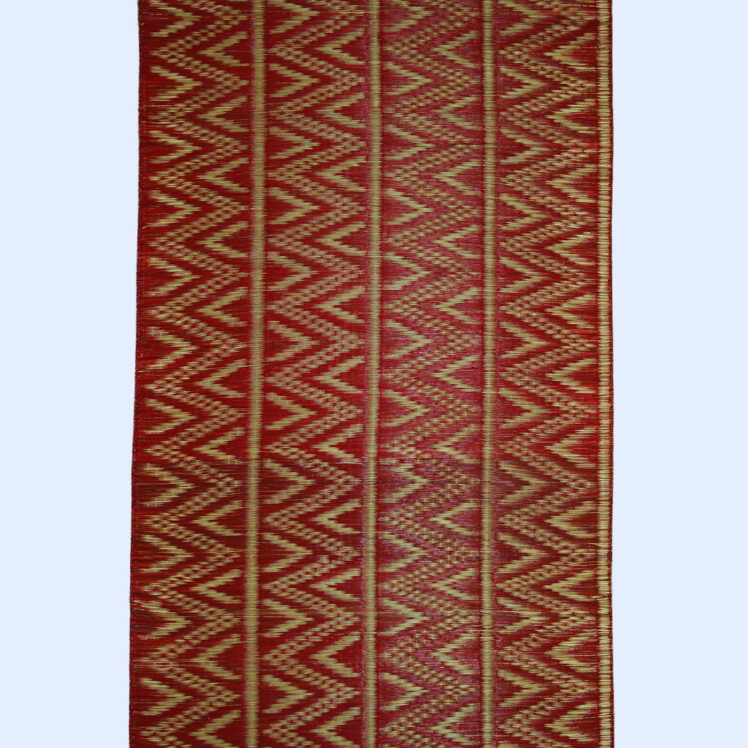 Red Zig Zag Design Madur
