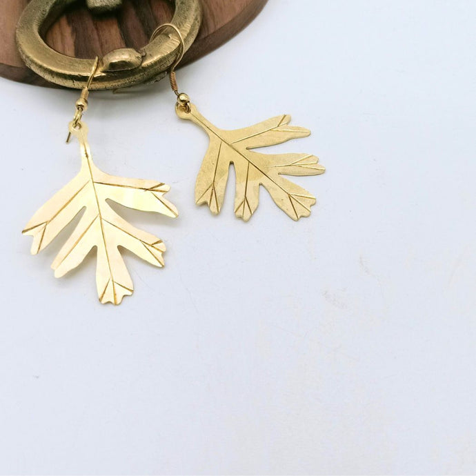 Aralia Leaf Design Earring