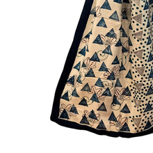 Load image into Gallery viewer, Silk Polka Dots &amp; Triangle Stole
