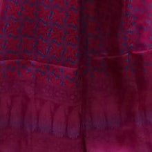 Load image into Gallery viewer, Mazenta Handwoven Banarasi Silk Stole
