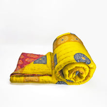 Load image into Gallery viewer, Yellow Printed Quit
