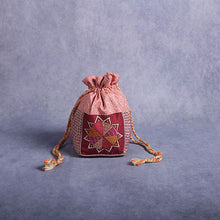 Load image into Gallery viewer, Kantha Batua Bag
