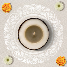 Load image into Gallery viewer, Coconut Shell Candle With Vanilla Aroma
